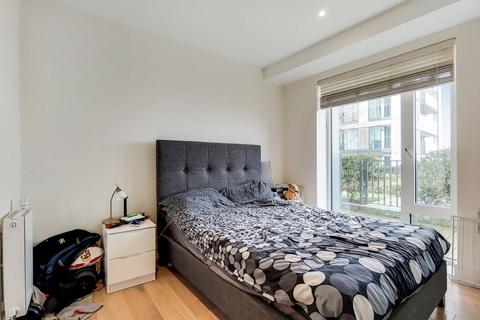 2 bedroom flat to rent, Duke of Wellington Avenue, Woolwich, London, SE18