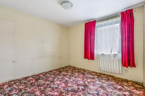 2 bedroom flat for sale, Brook Avenue, Wembley HA9