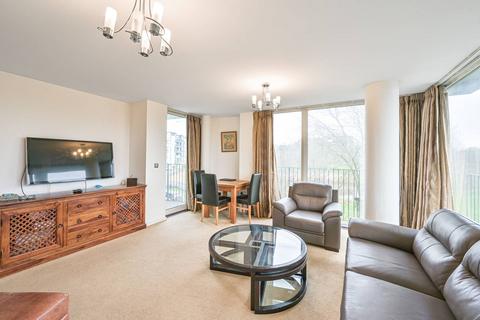 2 bedroom flat for sale, Lanacre Avenue, Edgware, London, NW9