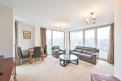 2 bedroom flat for sale, Lanacre Avenue, Edgware, London, NW9