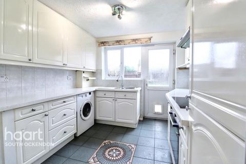 4 bedroom semi-detached house for sale, Danbury Crescent, South Ockendon