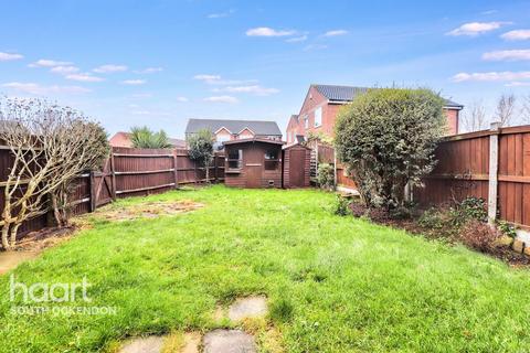 18 Danbury Crescent, South Ockendon, RM15 5XF