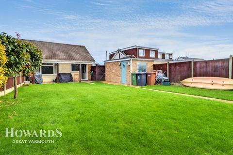 2 bedroom semi-detached bungalow for sale, Marine Drive, Caister-on-Sea