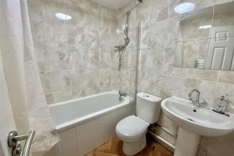 5 Gramwell, Shenley Church End, Milton Keynes, MK5 6DE