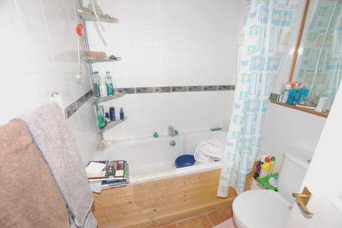 48 High Ridge, Hythe, CT21 5TF