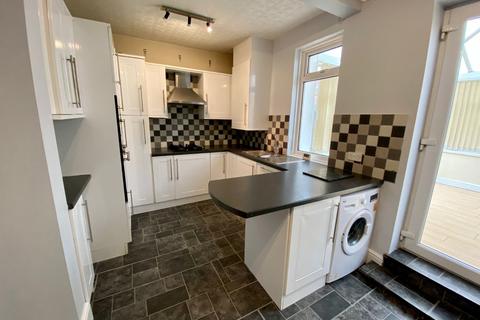 3 bedroom semi-detached house for sale, St. Annes Terrace, Baildon, Shipley, West Yorkshire, UK, BD17