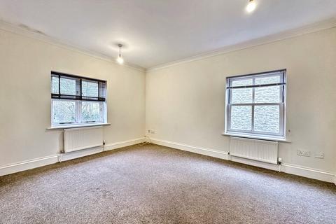 2 bedroom flat for sale, Bridport