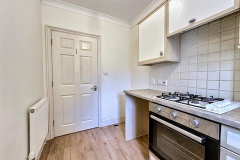 2 bedroom flat for sale, Bridport