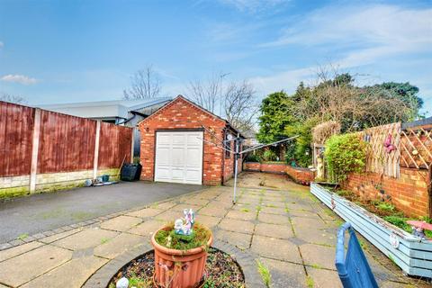 2 bedroom detached bungalow for sale, Beech Avenue, Long Eaton