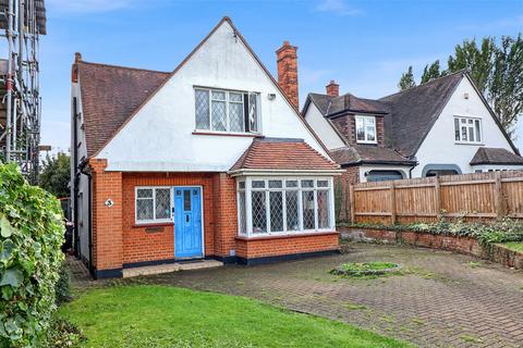 3 bedroom detached house for sale, Elizabeth Avenue, Rayleigh, SS6