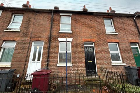 2 bedroom terraced house to rent, Pell Street, Reading, Berkshire, RG1