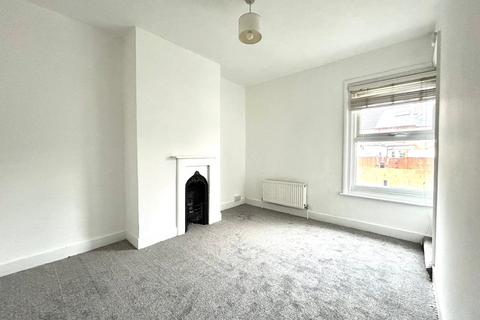 2 bedroom terraced house to rent, Pell Street, Reading, Berkshire, RG1