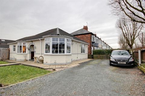 2 bedroom detached bungalow for sale, Pickering Road, Hull