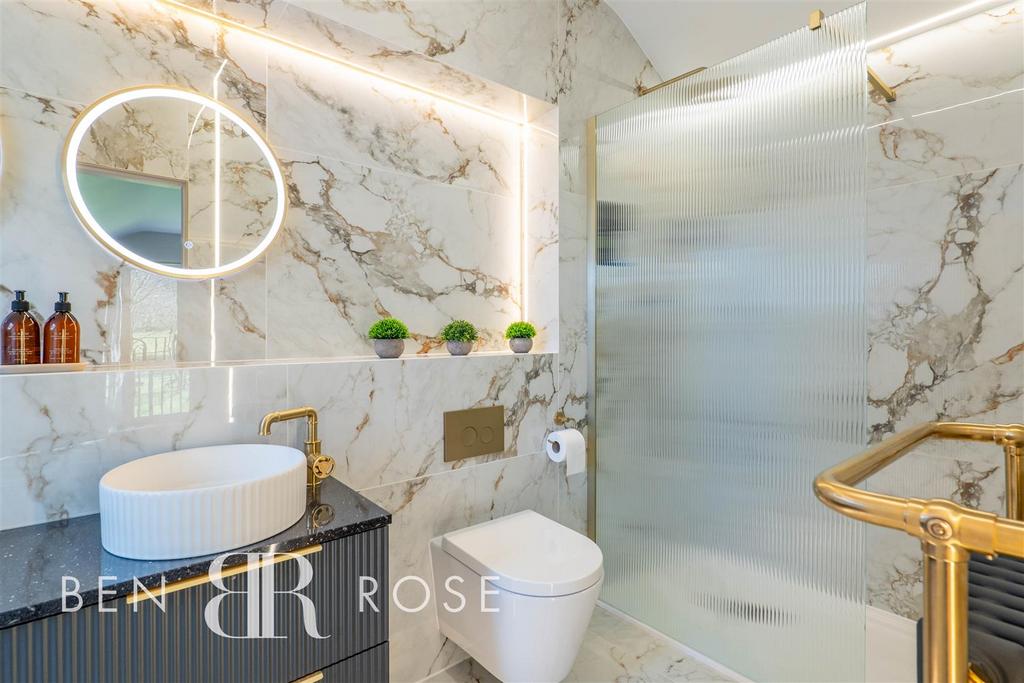 Master Ensuite