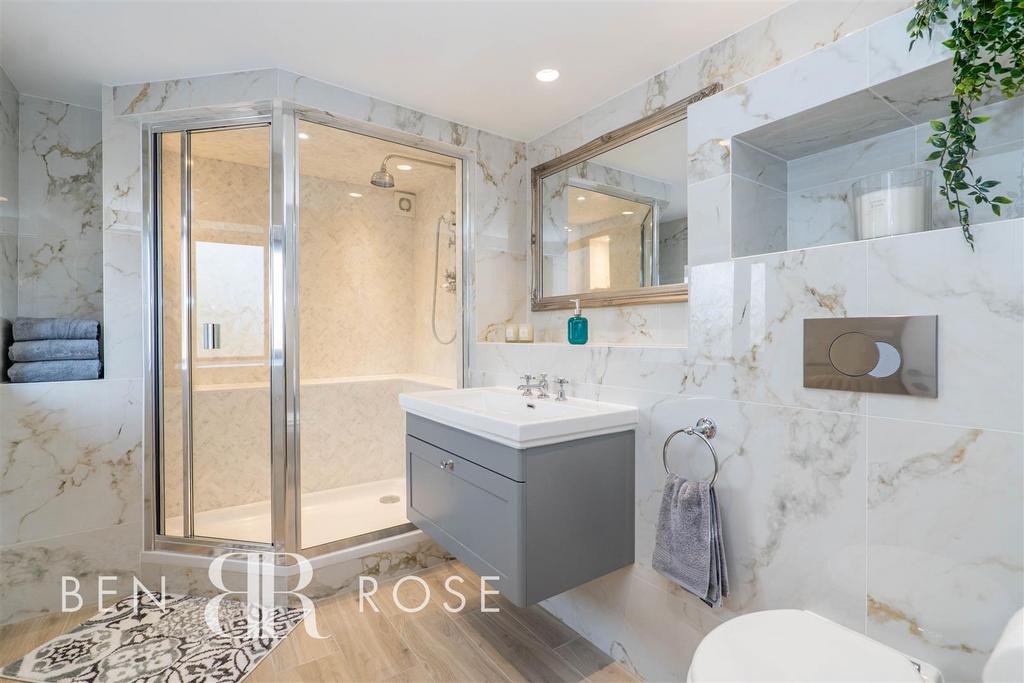 Bedroom Two Ensuite