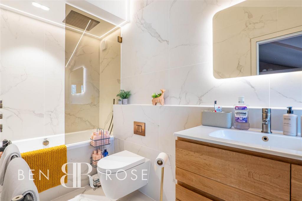 Bedroom Four Ensuite