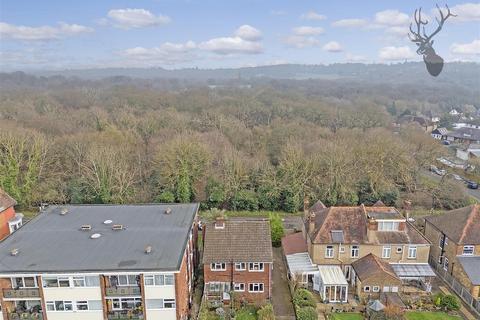 2 bedroom flat for sale, Crescent Road, London E4