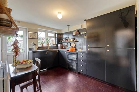 15 Crescent Road, Chingford, London, E4 6AT