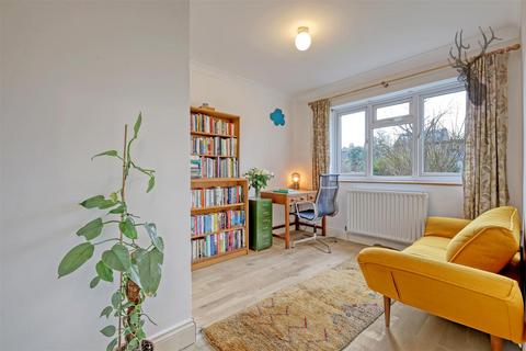 15 Crescent Road, Chingford, London, E4 6AT