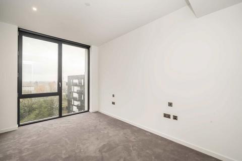 2 bedroom flat to rent, Brent Way, Brentford TW8