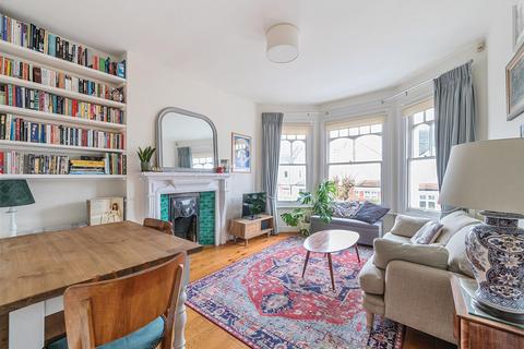 2 bedroom duplex for sale, Melrose Avenue, London, NW2