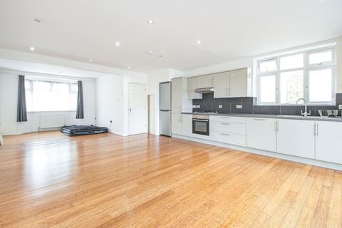 5 bedroom flat to rent, Sandycroft Abbey Wood SE2