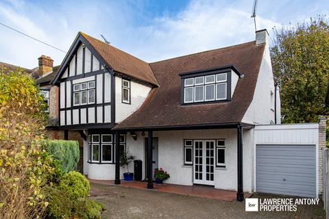 4 bedroom detached house for sale, Crossways, Brentwood, Essex