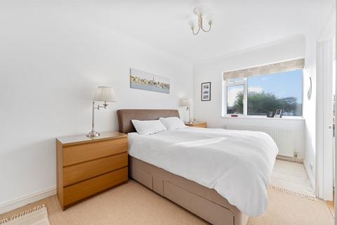 3, Cricket View Princes Road, Weybridge, KT13 9BY