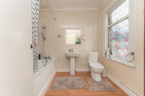121 Cann Hall Road, London, E11 3NJ