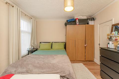 121 Cann Hall Road, London, E11 3NJ