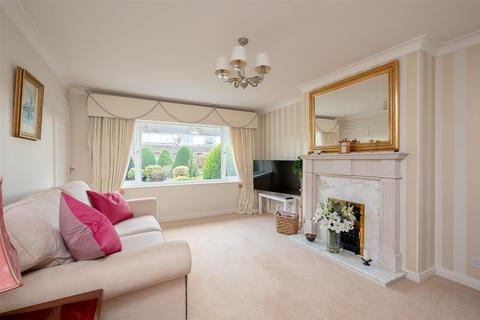 4 bedroom semi-detached bungalow for sale, Hunters Close, Dunnington, York, YO19 5QH