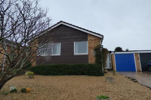 2 bedroom bungalow to rent, St Johns Way, Hempton OX15