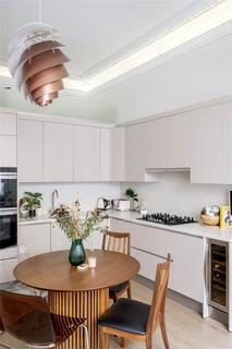 Flat 1, 24 Clanricarde Gardens, London, W2 4NA