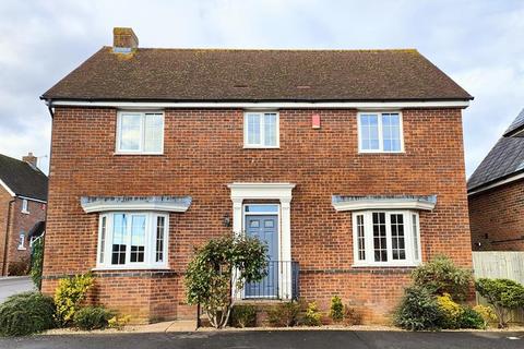 4 bedroom detached house for sale, Kenelm Close Sherborne