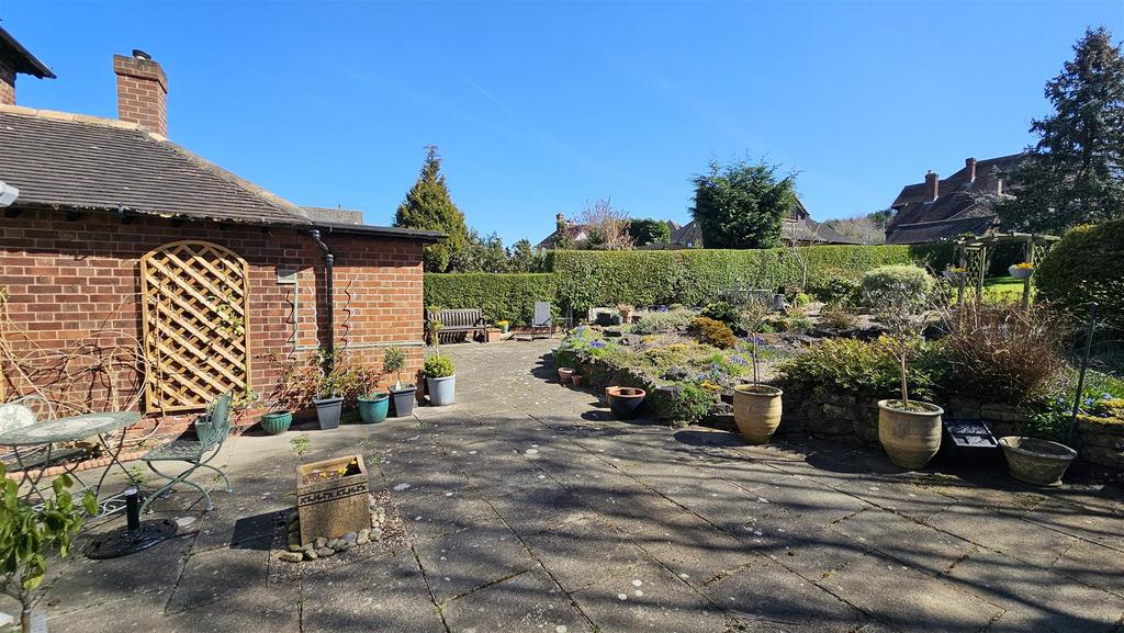 44 A.jpg