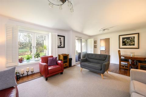 58 Guthrie Court, Gleneagles Village, Auchterarder, PH3 1SD