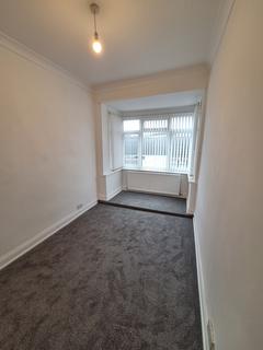 2 bedroom flat to rent, Hedworth Terrace, Houghton le Spring DH4