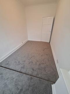 2 bedroom flat to rent, Hedworth Terrace, Houghton le Spring DH4