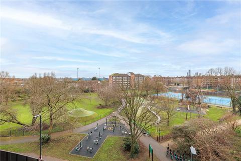 2 bedroom apartment for sale, Wood Crescent, London, W12