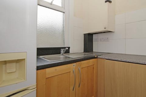 4 bedroom flat for sale, Charleville Circus,  London, SE26