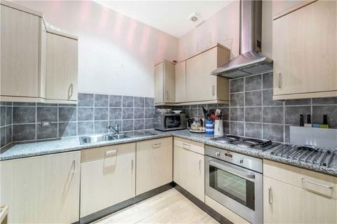 2 bedroom flat to rent, Eccleston Square, London SW1V