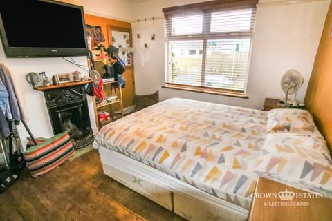4 bedroom semi-detached house for sale, Blackburn Road, Knuzden, Blackburn