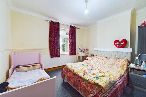 2 bedroom terraced house for sale, Dale Road, Nottingham NG4