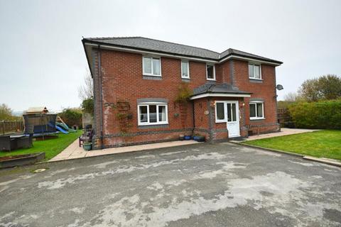 5 bedroom detached house for sale, Garth Maldwyn, Caersws, SY17