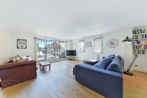 3 bedroom flat for sale, Cumberland Mills Square, Isle Of Dogs, London, E14