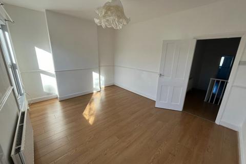 75a Hoe Street, London, E17 4SA