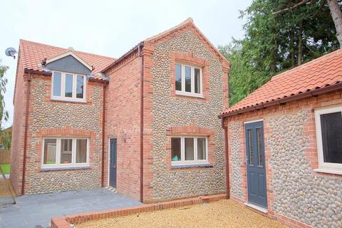 3 bedroom detached house to rent, Cremers Drift, Sheringham, Norfolk