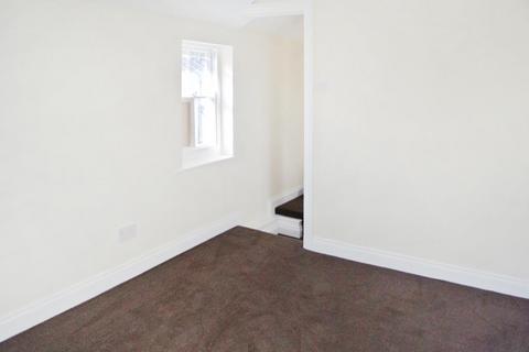 1 bedroom flat to rent, Mill Road, Canterbury