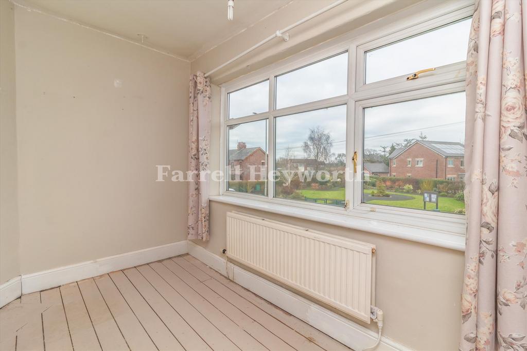 Front First Floor Be