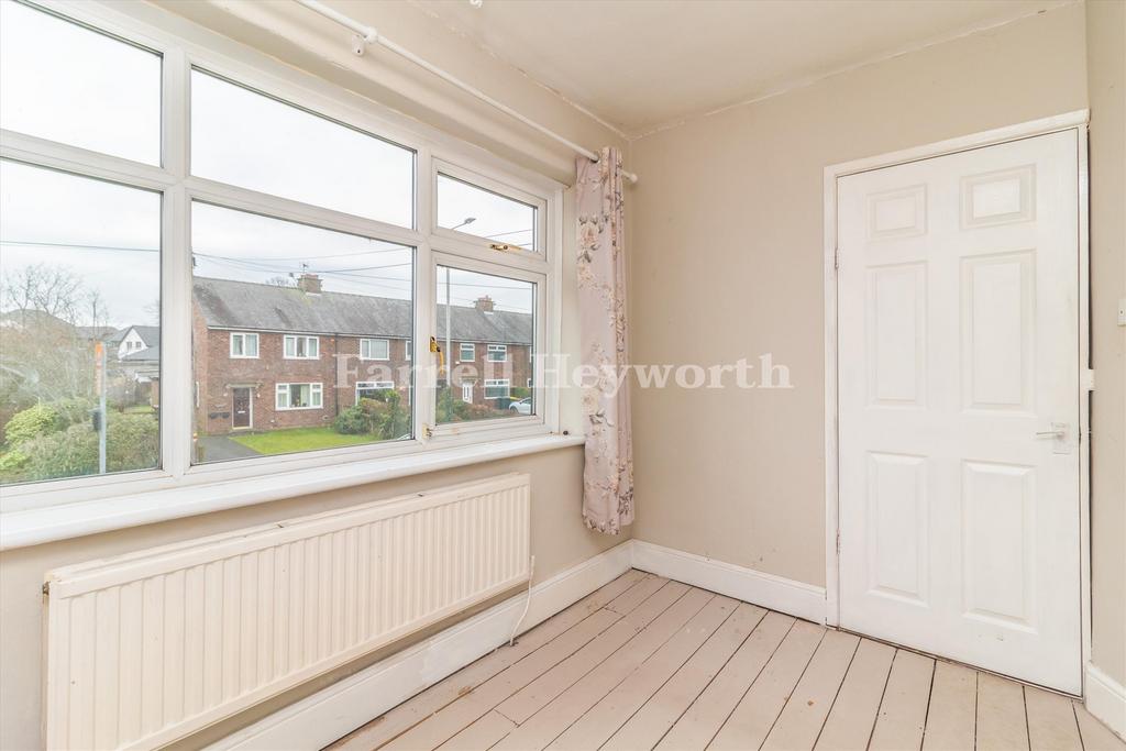 Front First Floor Be